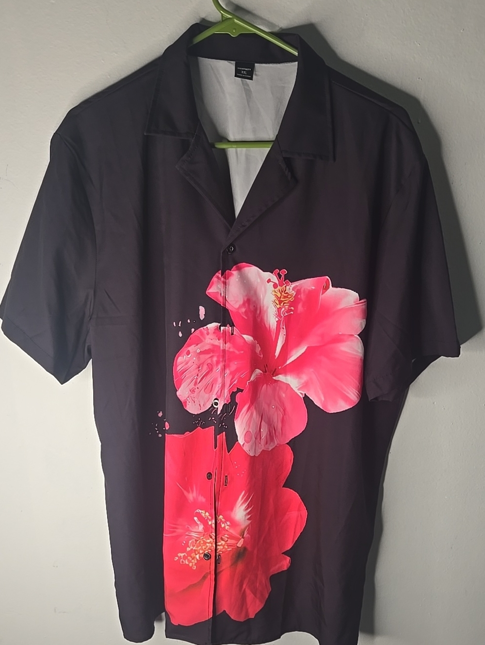 MaNFINITY Black Short-Sleeve Button-Down Shirt with Pink Floral Print